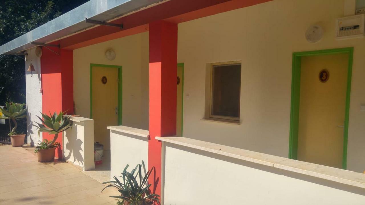 EIlon Hostel B&B Elon Buitenkant foto